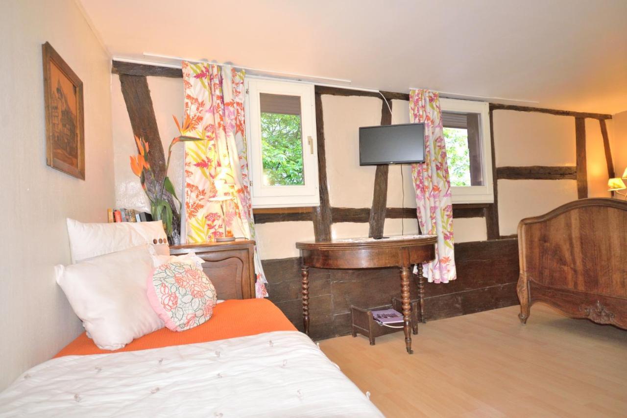 Chez Cecile Bed And Breakfast Chez Le Vigneron コルマール エクステリア 写真