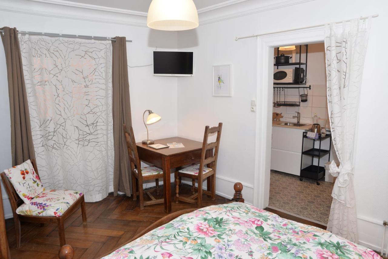 Chez Cecile Bed And Breakfast Chez Le Vigneron コルマール エクステリア 写真